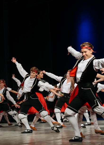 Ансамбль танца им. Игоря Моисеева